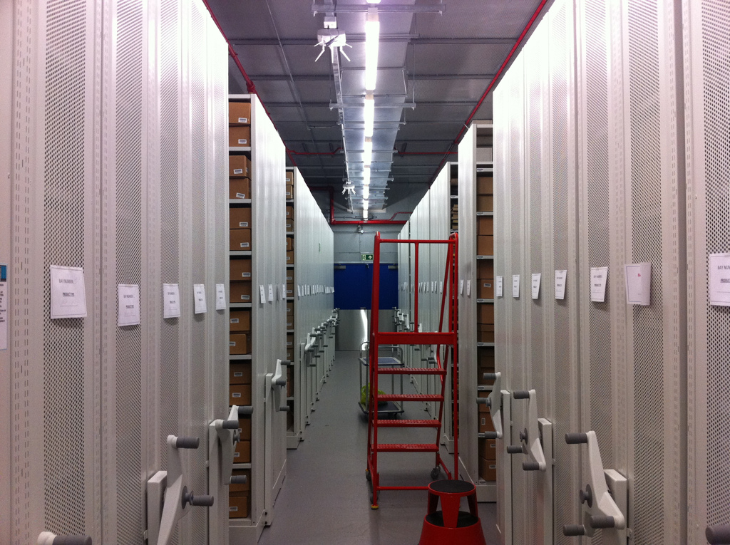 “Closed” vs. “Open” Stacks – Andersonology