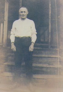 Straughn James F Photo (3)